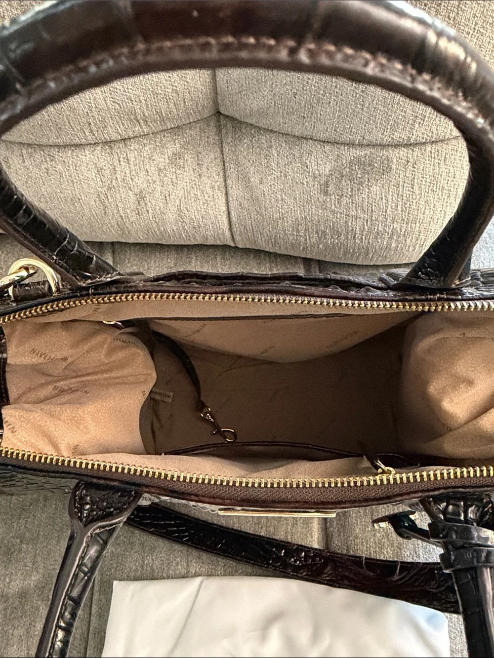 🔥Brahmin Caroline Dark Chocolate Croc-Embossed Satchel🔥